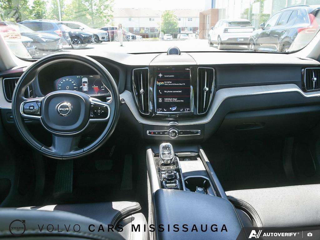 2021 Volvo XC60 Inscription Plug-In Hybrid thumb 25