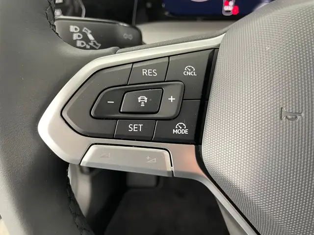 Volkswagen Golf view 14