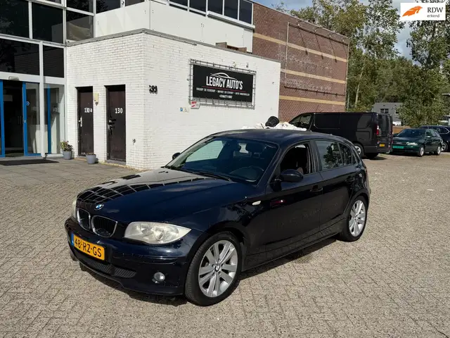 BMW 120 1-serie 120i Anniversary - LEER - RIJDT EN SCHAKEL