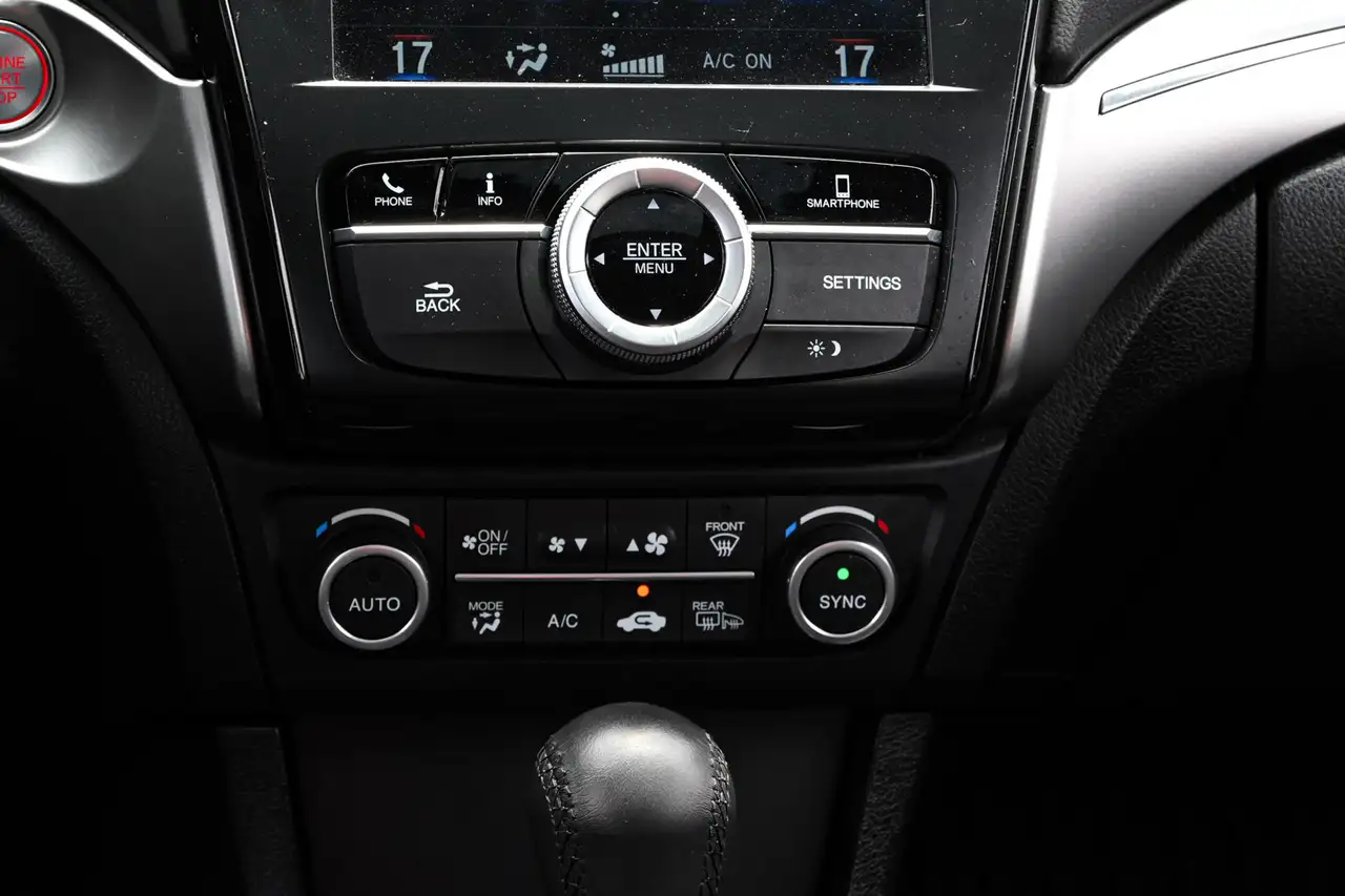 Acura ILX photo Acura ILX