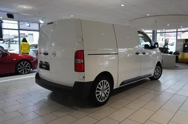Opel Vivaro view 10