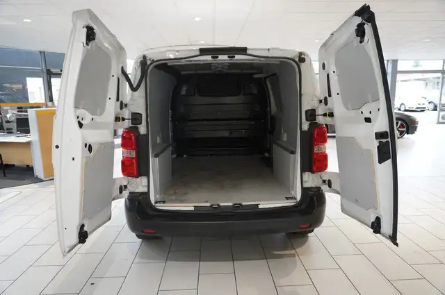 Opel Vivaro view 12