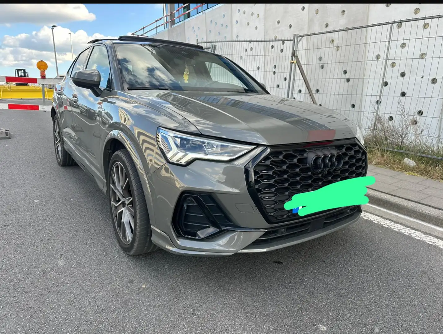 Audi Q3 35 TFSI Sport Edition S line tronic - 1