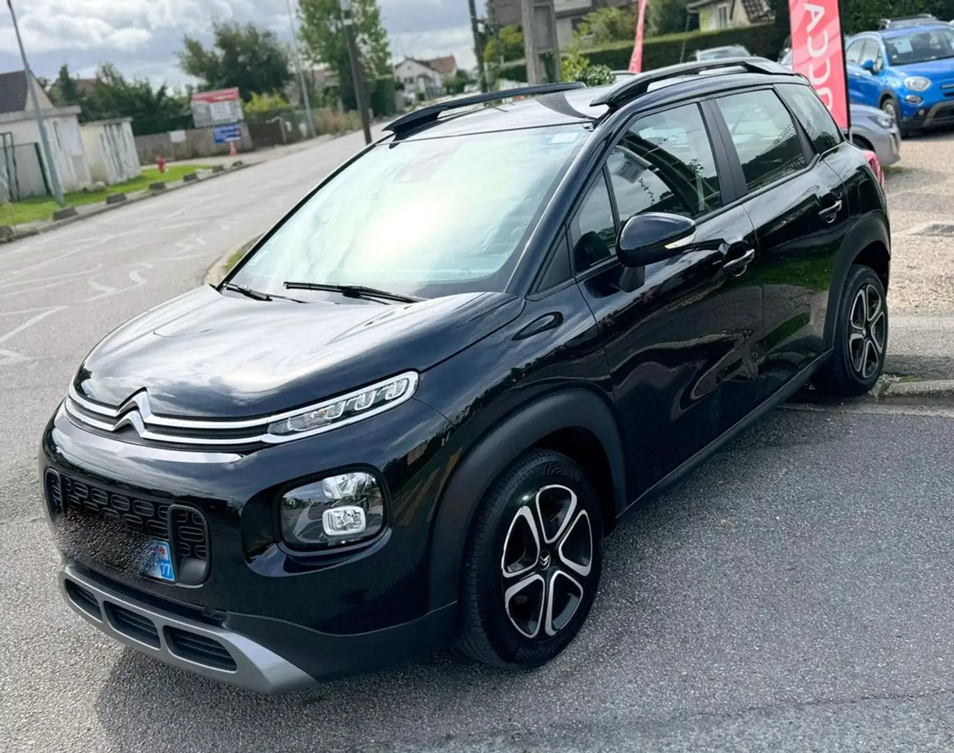 Citroen C3 Aircross FEEL PACK BUSINESS 1.5 BLUEHDI 120CV EAT6 7917 HT DISTRIBUTION NEUVE BEG Negro - 1