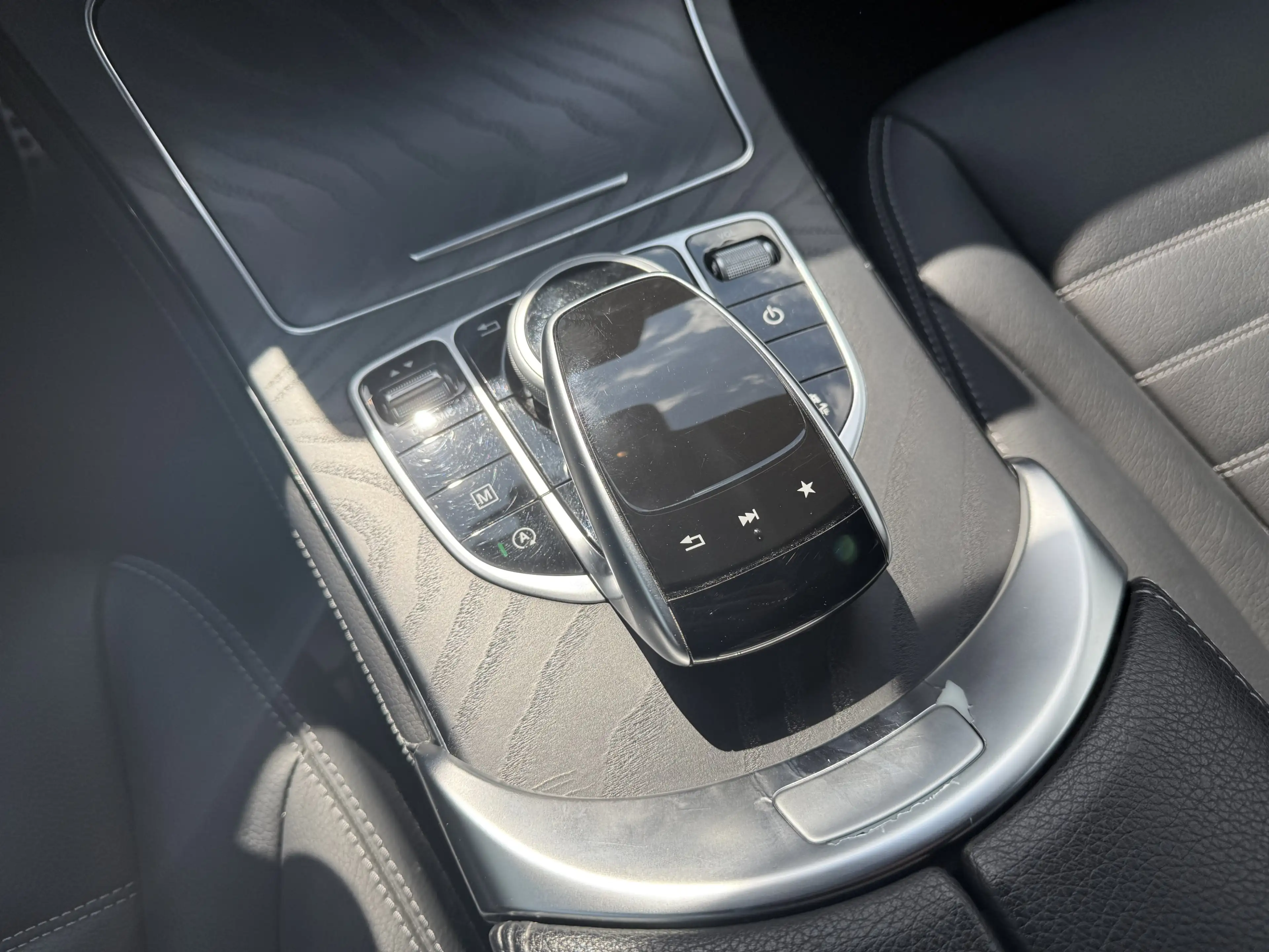 Mercedes-Benz GLC 350 D — photo 8