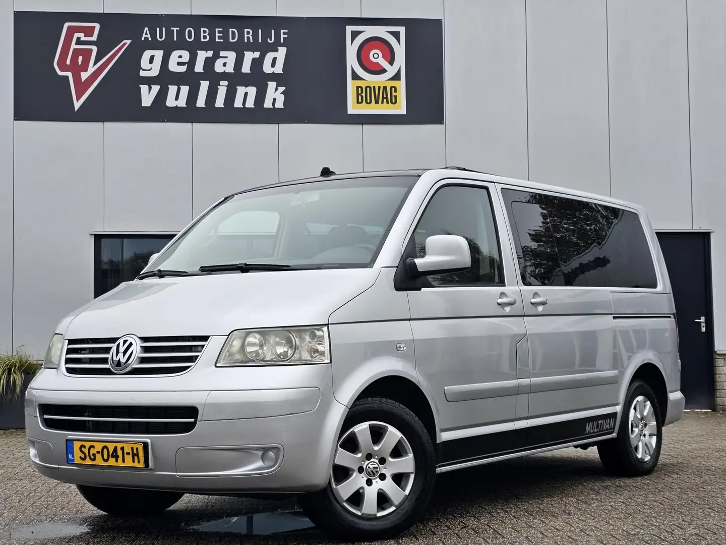 Volkswagen T5 Transporter Multivan 2.5 TDI CAMPER MOTOR SLECHT APK 08-04-202 Grau - 1