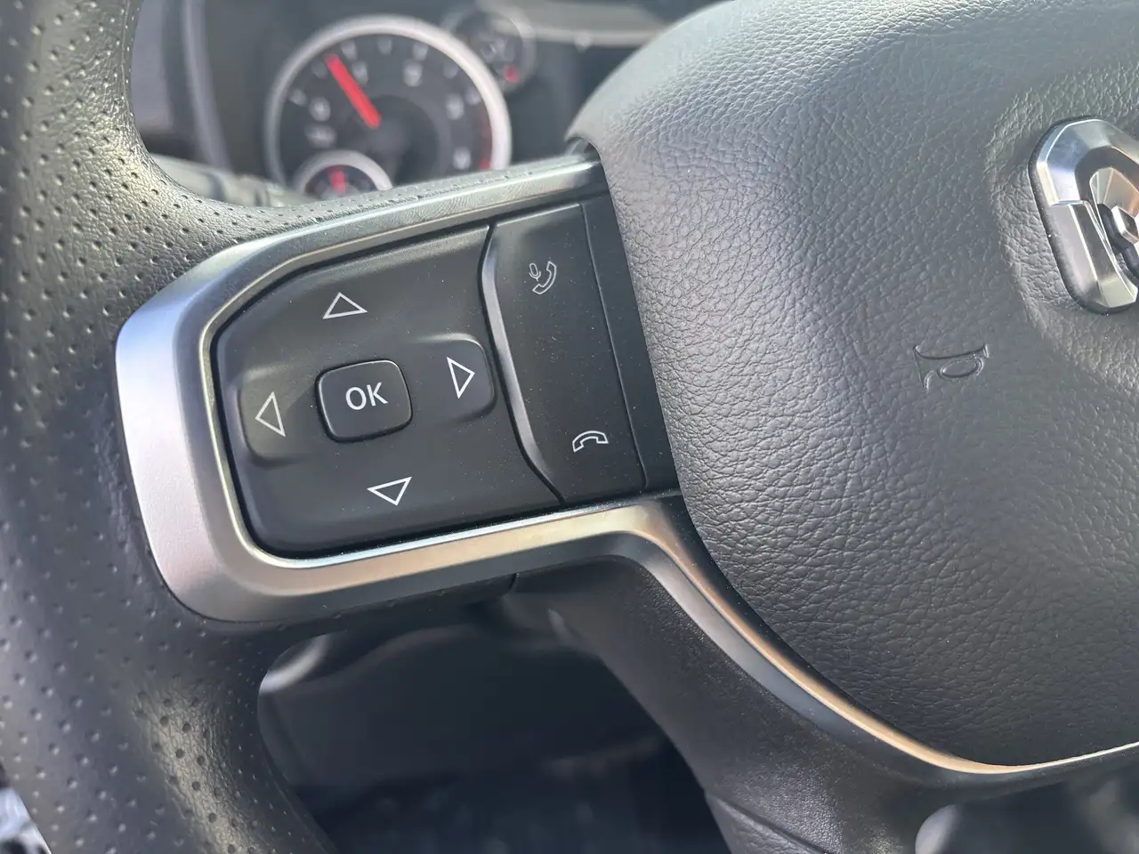 RAM 3500 снимка RAM 3500
