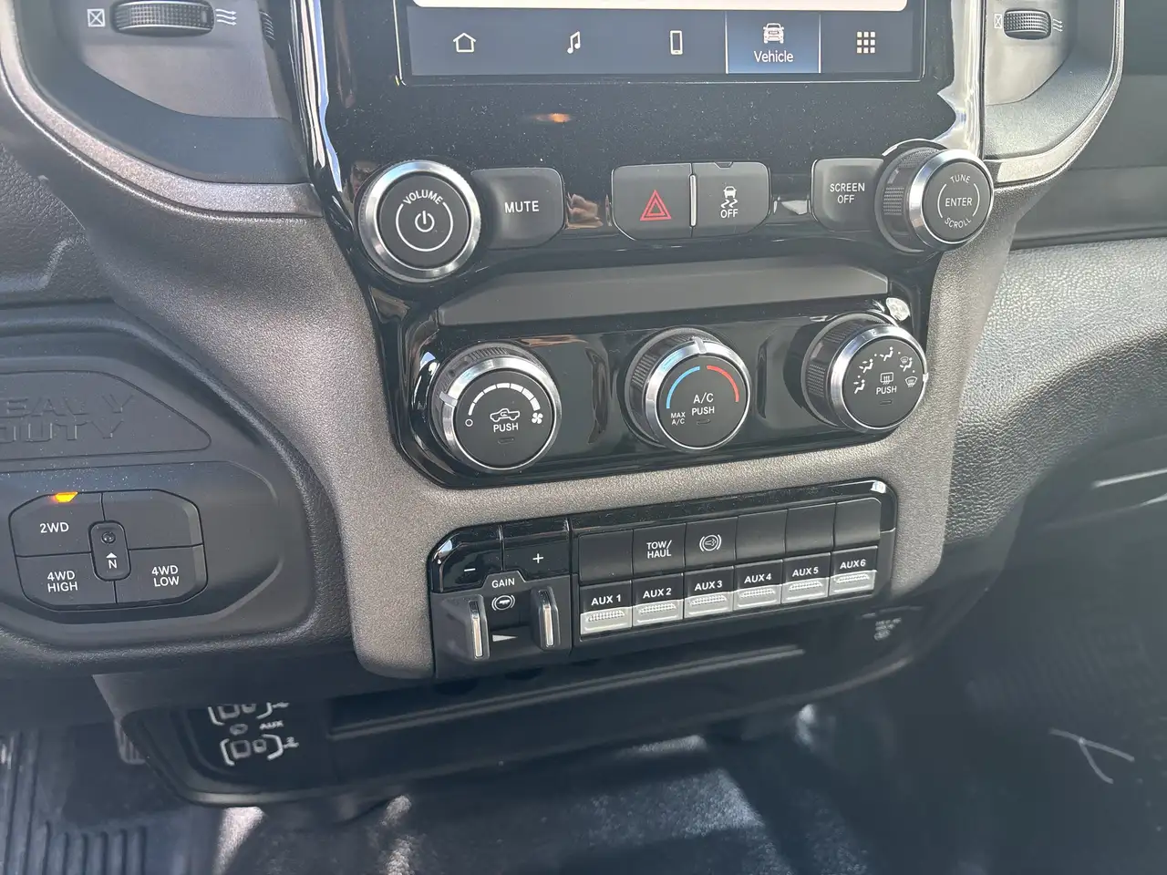 RAM 3500 снимка RAM 3500