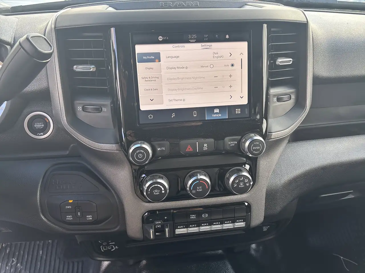 RAM 3500 снимка RAM 3500