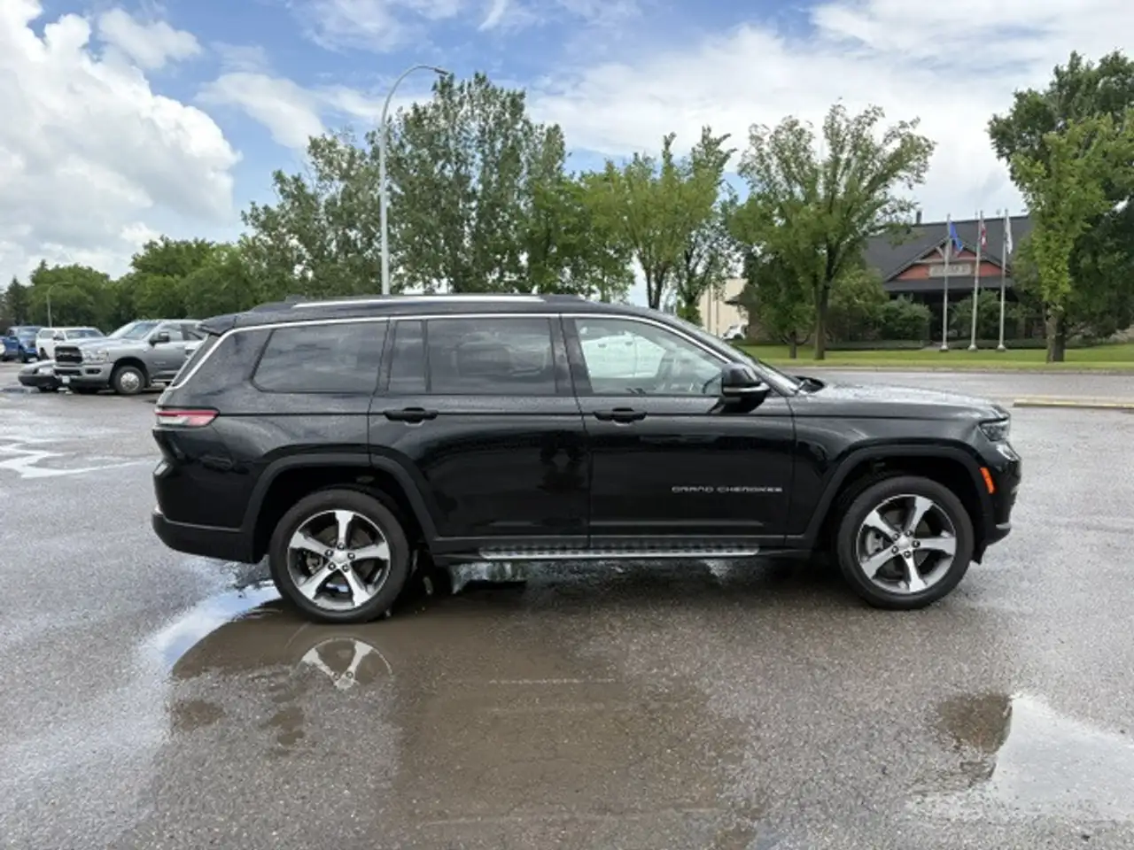 Jeep Grand Cherokee снимка Jeep Grand Cherokee