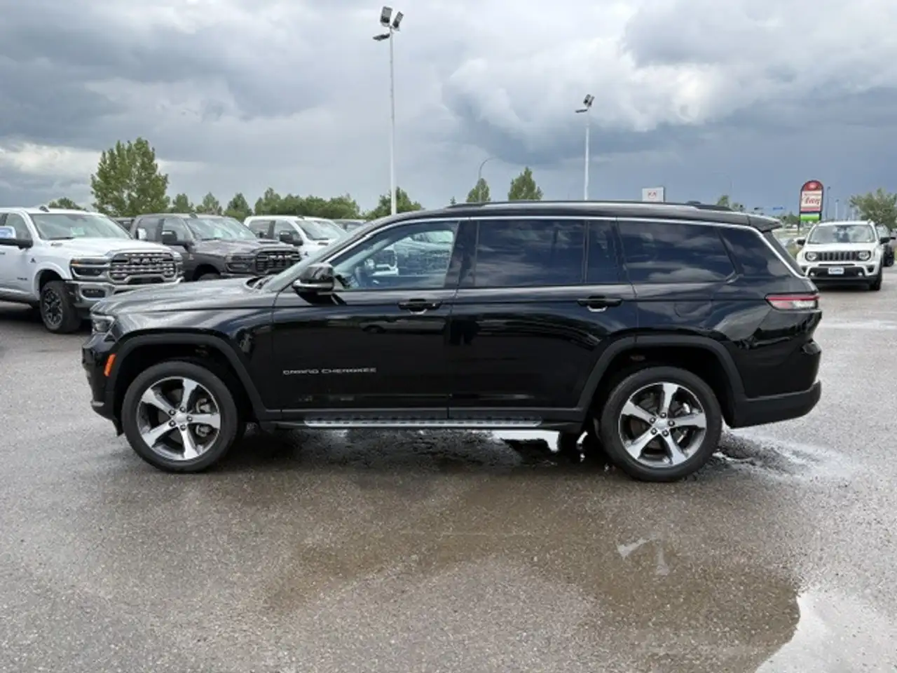 Jeep Grand Cherokee снимка Jeep Grand Cherokee