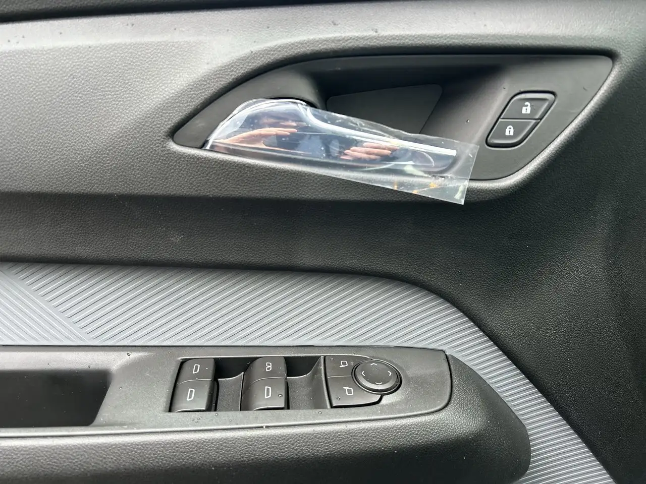 Chevrolet Bolt снимка Chevrolet Bolt