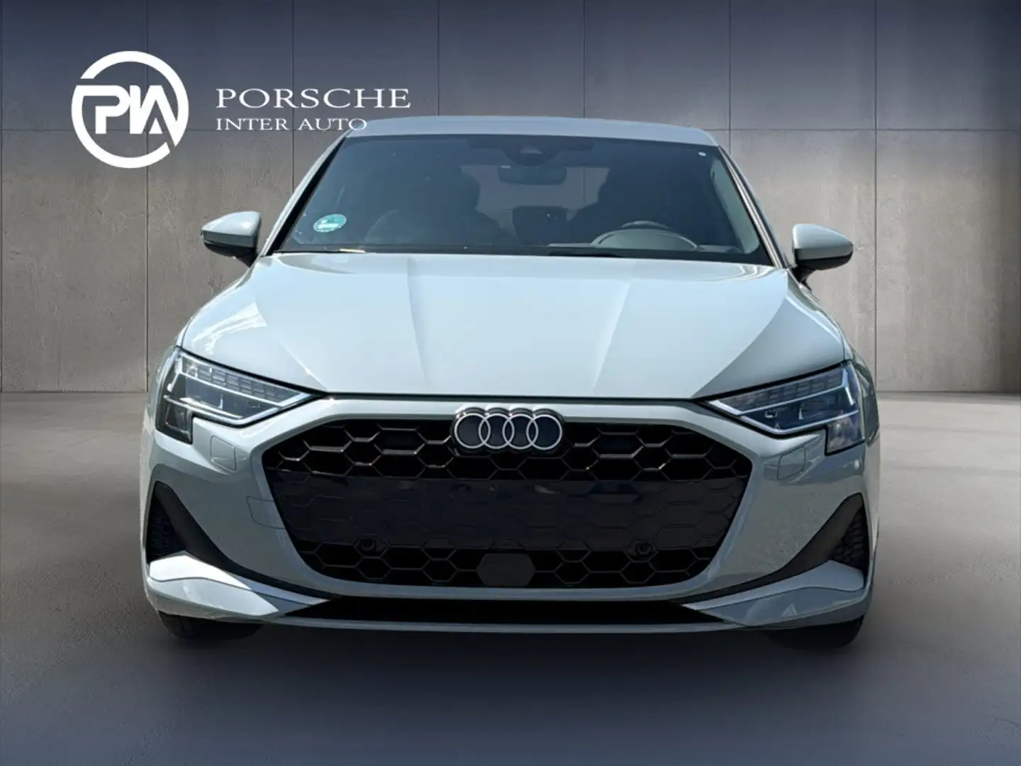 Audi A3 Limousine 30 TDI Grau - 2