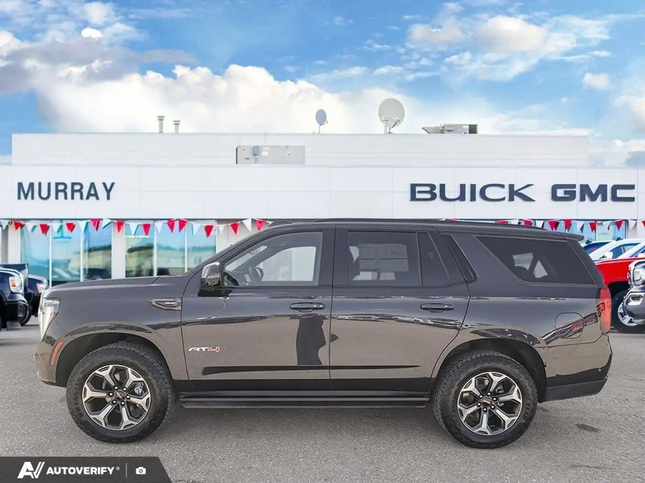 GMC Yukon снимка GMC Yukon