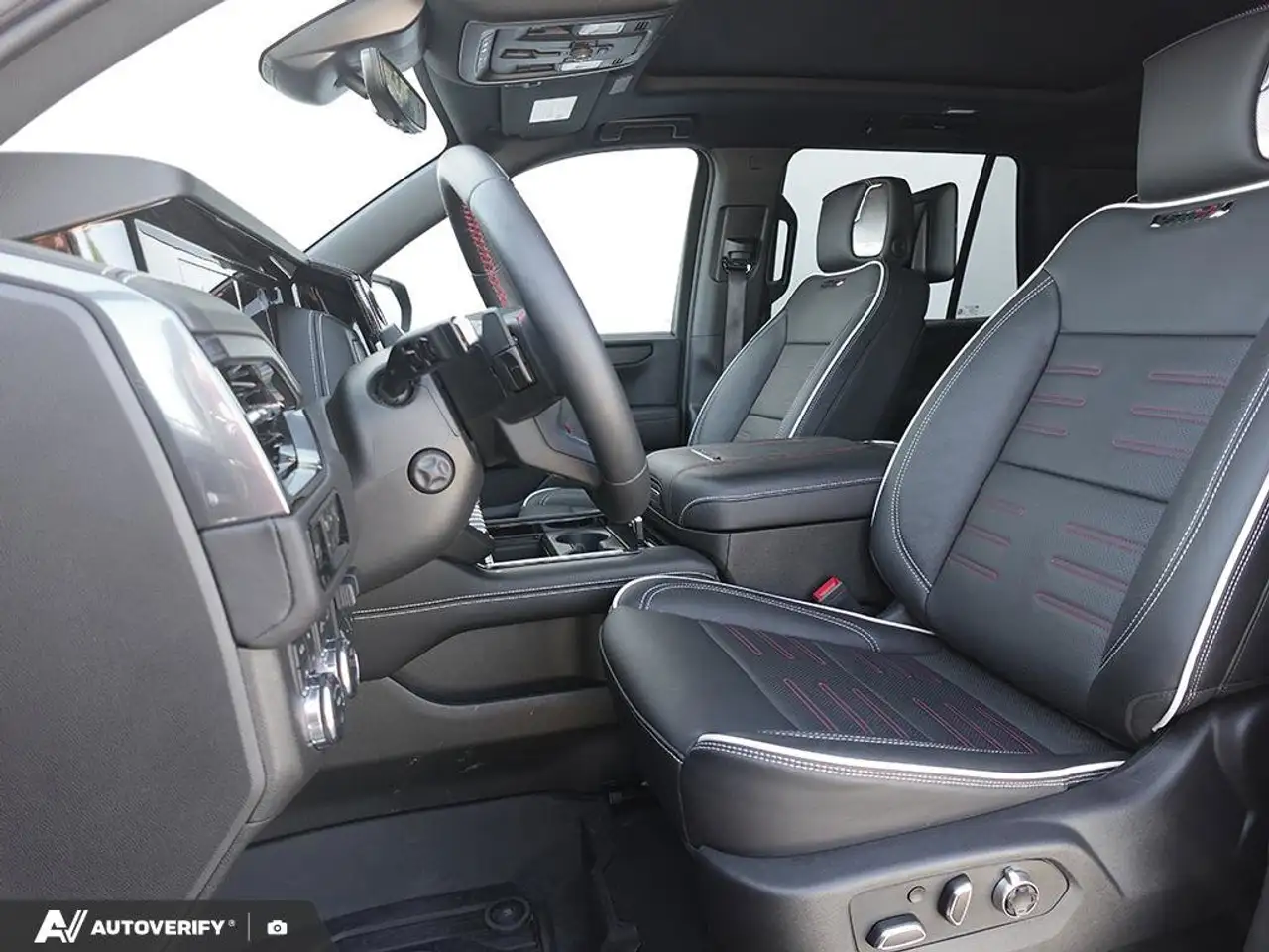 GMC Yukon снимка GMC Yukon