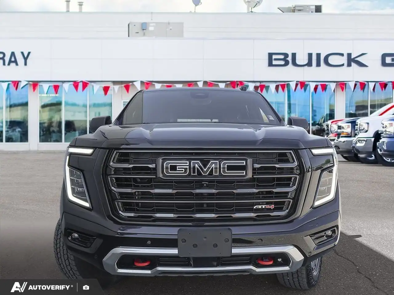GMC Yukon снимка GMC Yukon
