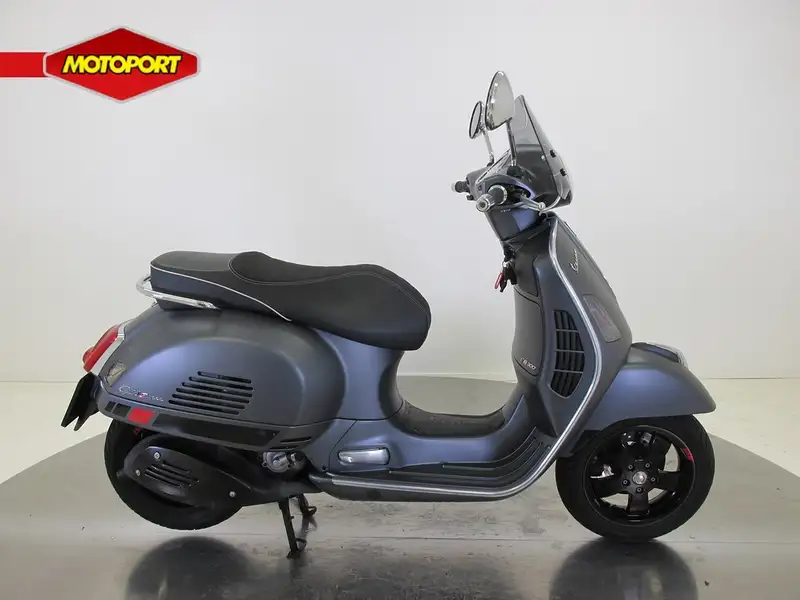 Vespa GTS 300