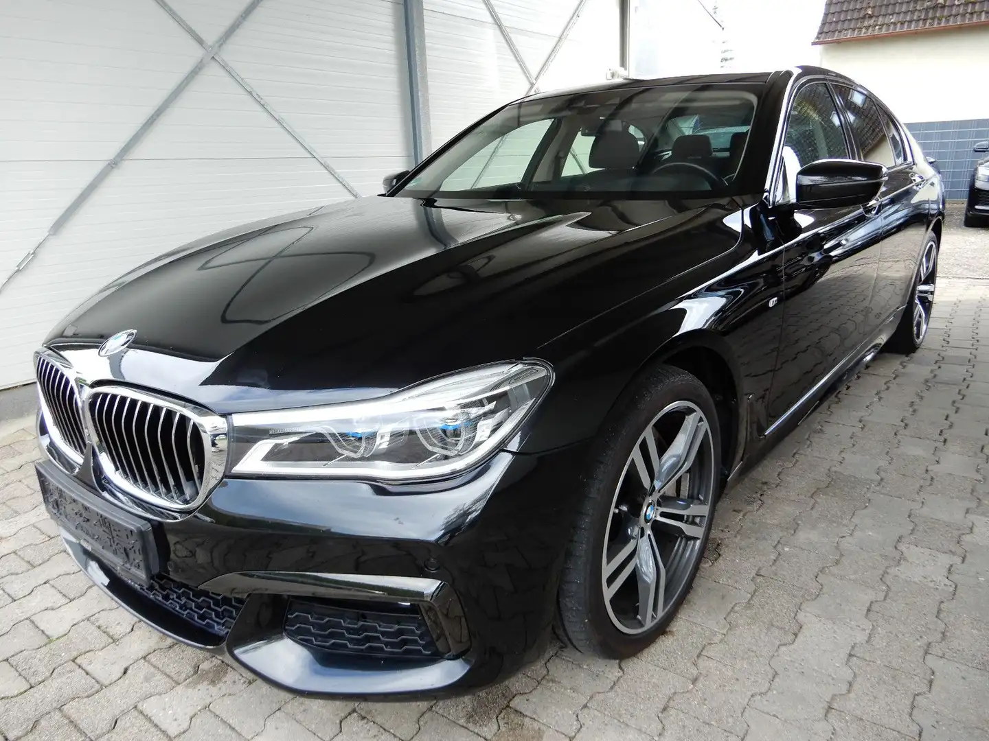 BMW 750 d xD HUD SOFT KEYLESS TABLET LASER M-PAKET 20 Schwarz - 1