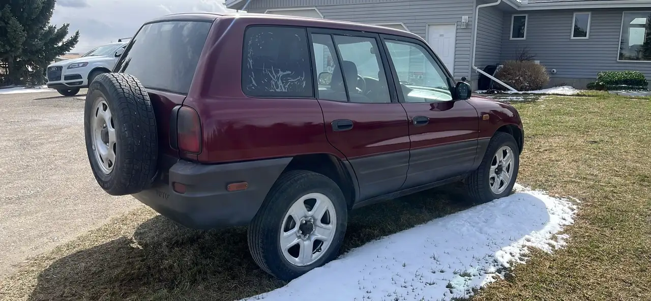 Toyota RAV 4 снимка Toyota RAV 4