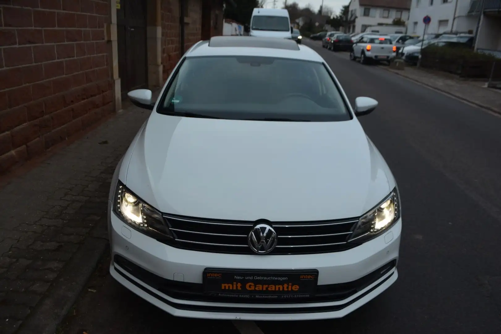 Volkswagen Jetta VI 1.4 TSI DSG Comfortline BMT Weiß - 2