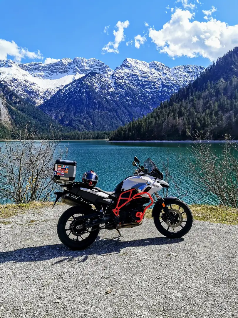 BMW F 700 GS mit Sturzbügel, Navi und Scottoiler !!! Biały - 1