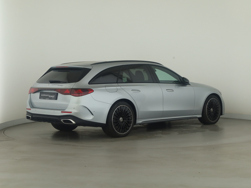 Mercedes-Benz E 300 de 4MATIC T-Modell mit EQ Hybrid Technologie — photo 6