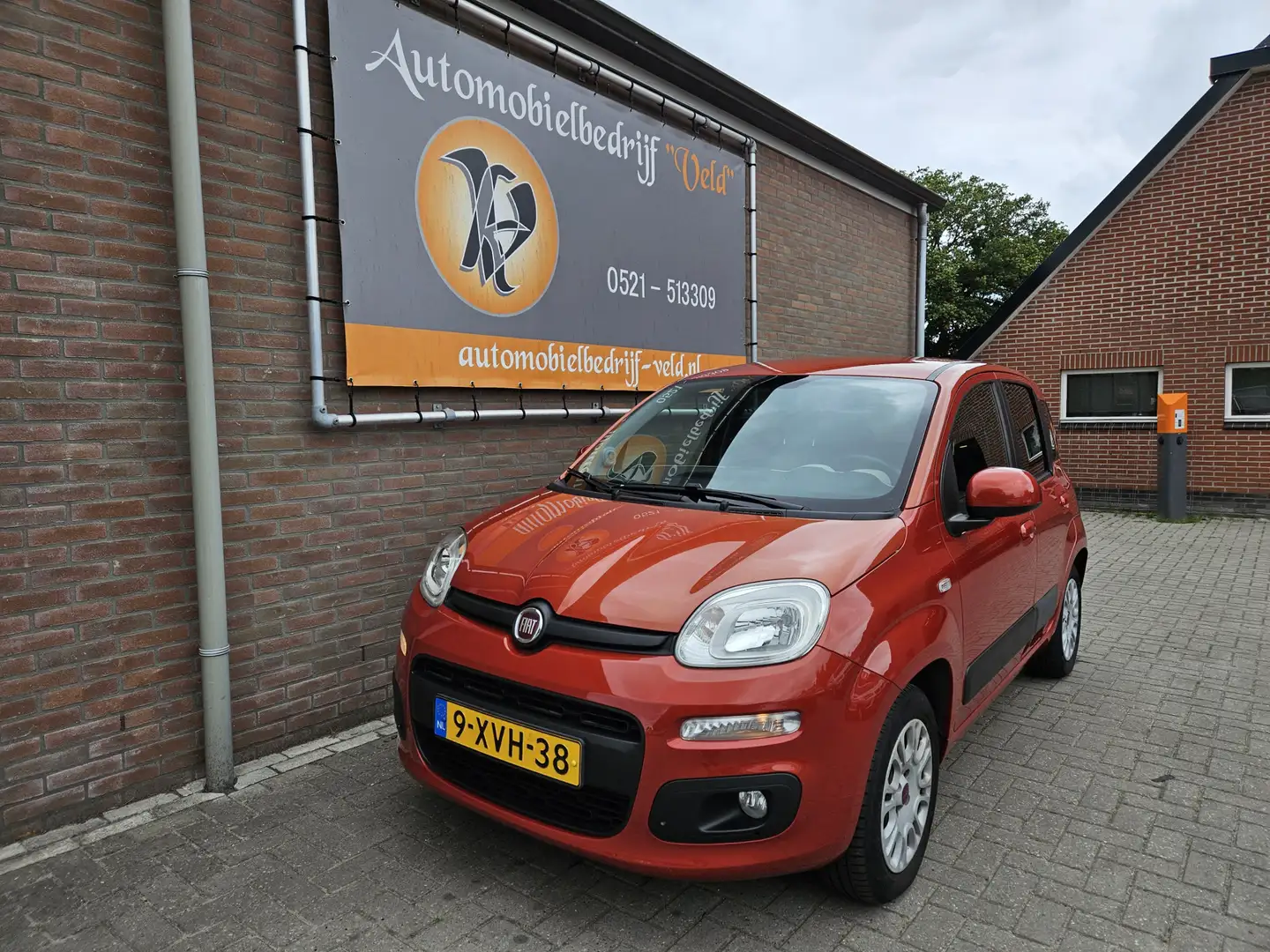 Fiat Panda 0.9 TwinAir Lounge (koppeling versleten) Rood - 1