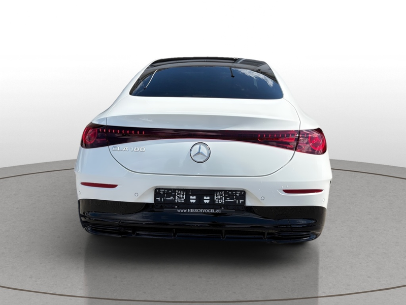 Mercedes-Benz CLA 180 AMG-Line+Night+Pano+DISTRON+KEYLESS+LED — photo 6