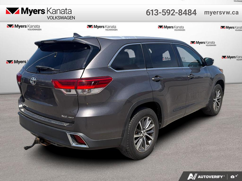 2017 Toyota Highlander XLE  - Navigation -  Sunroof — снимка 1