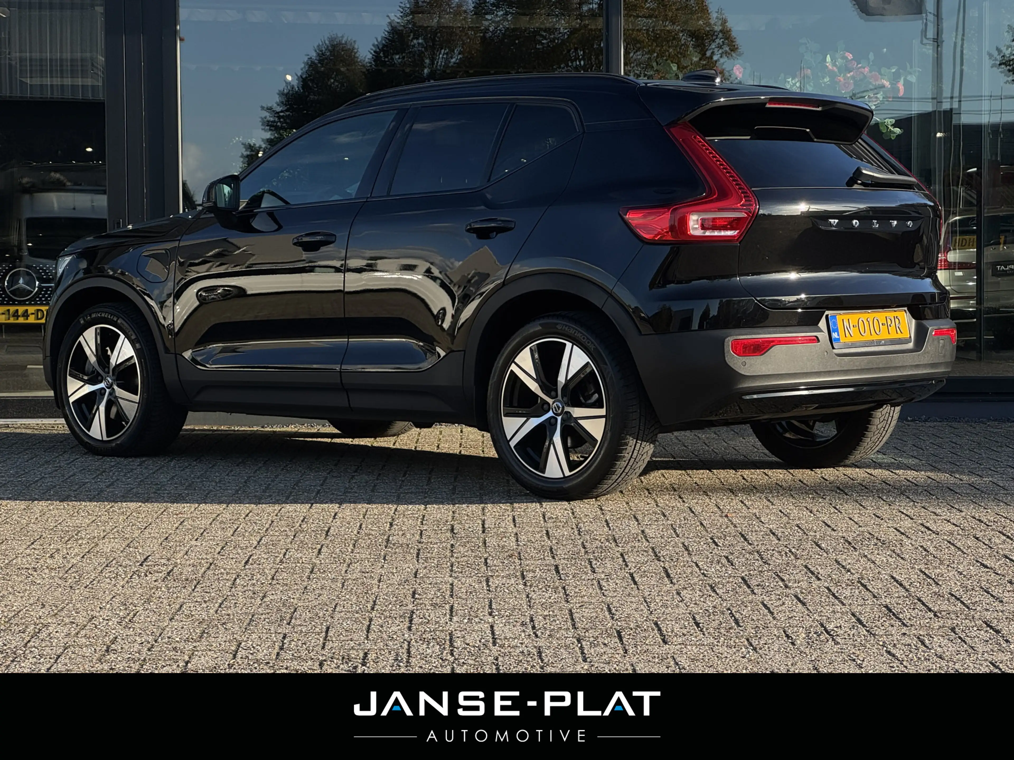 Volvo XC40 1.5 T5 Recharge R-Design Pano | Leder | Trekhaak | — photo 5