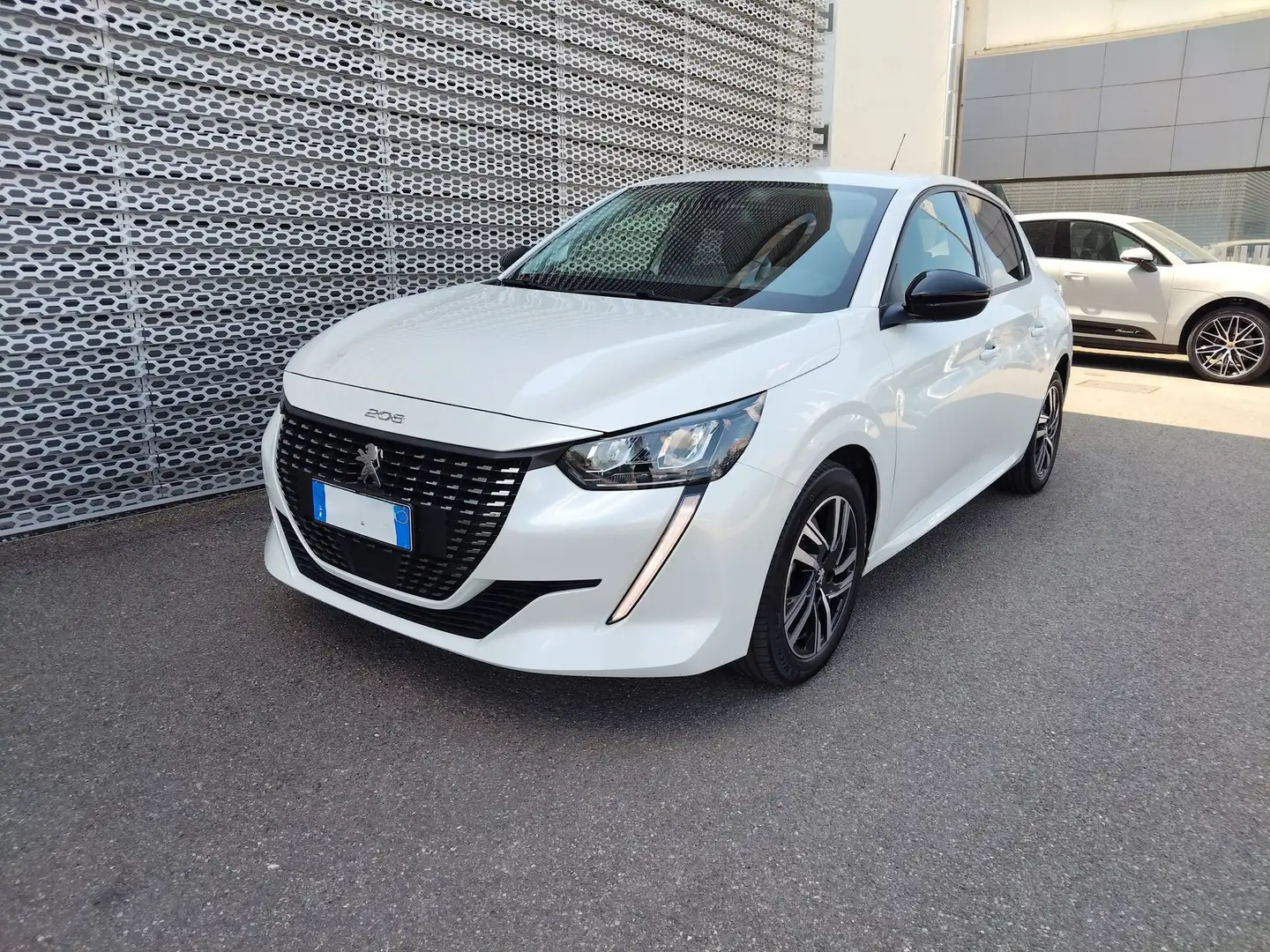 Peugeot 208 PureTech 75 Stop&Start 5 porte Active Pack Weiß - 1