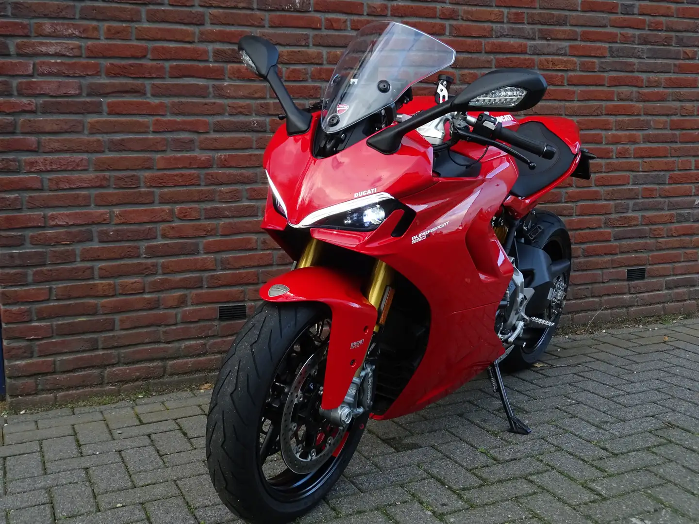 Ducati SuperSport S Rood - 2
