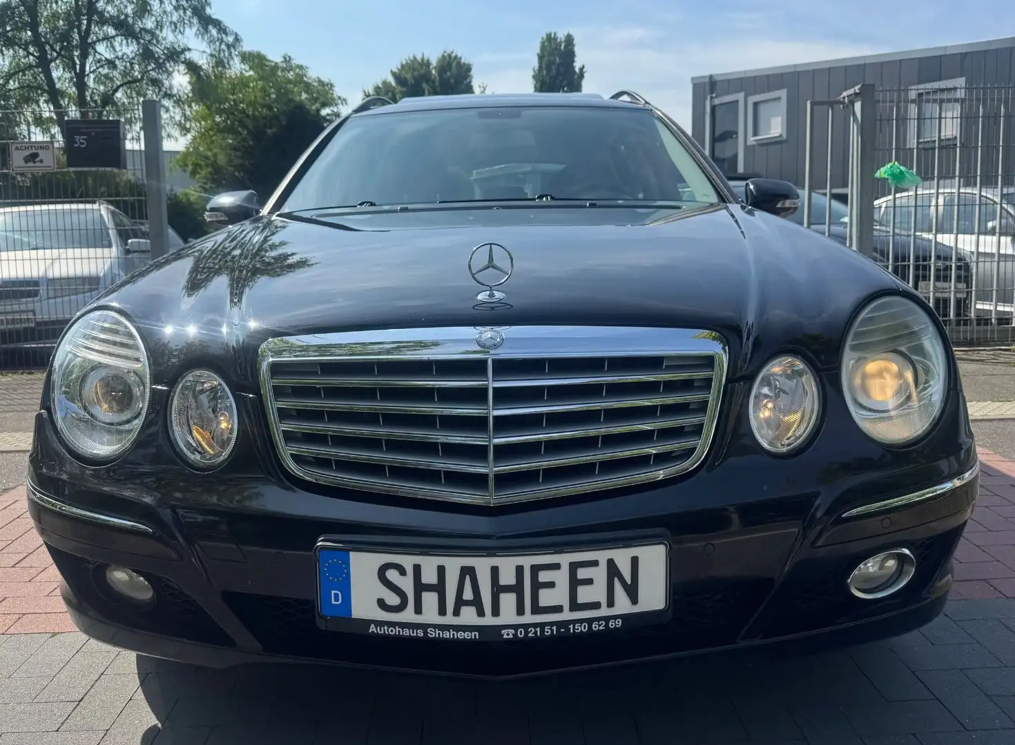 Mercedes-Benz E 220 E -Klasse T-Modell E 220 T CDI Czarny - 2