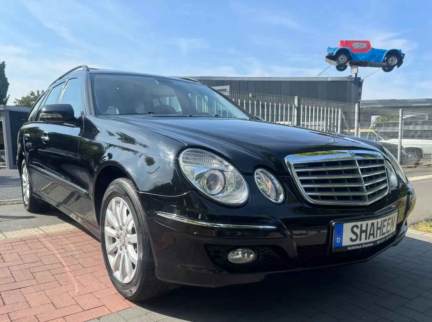 Mercedes-Benz E 220 E -Klasse T-Modell E 220 T CDI Czarny - 1