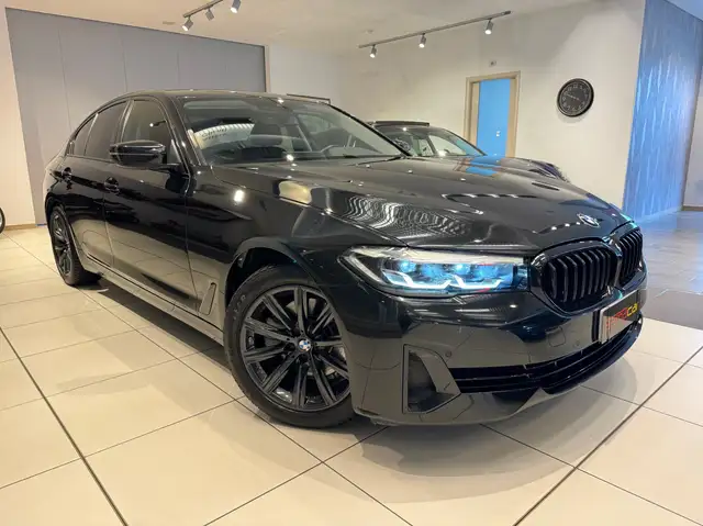 BMW 520 Berlina 520d mhev 48V xdrive Luxury auto