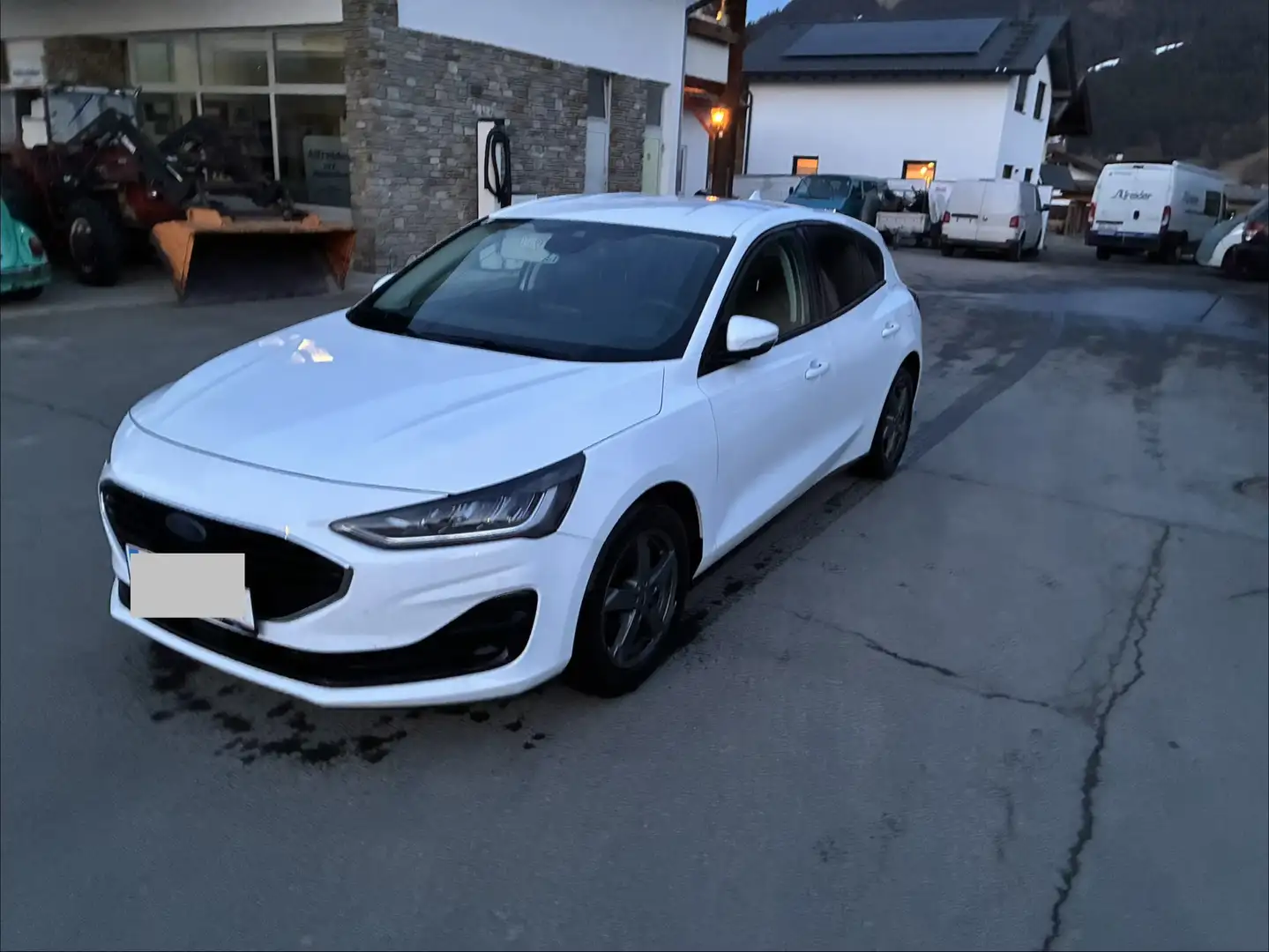 Ford Focus 1,0 EcoBoost Cool & Connect - 1