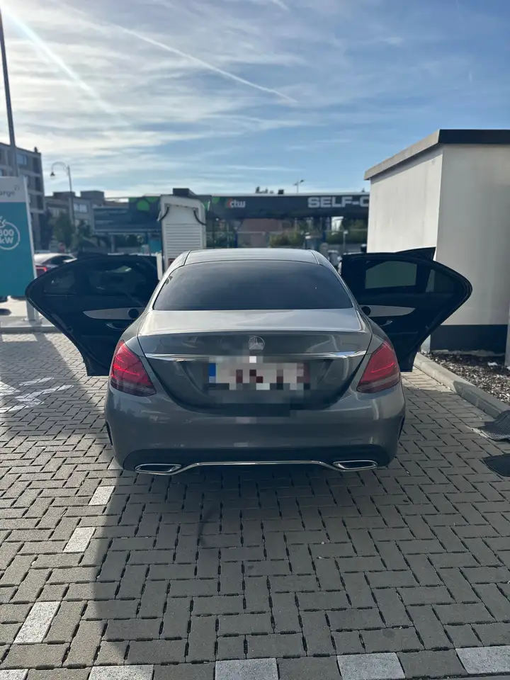 Mercedes-Benz C 200