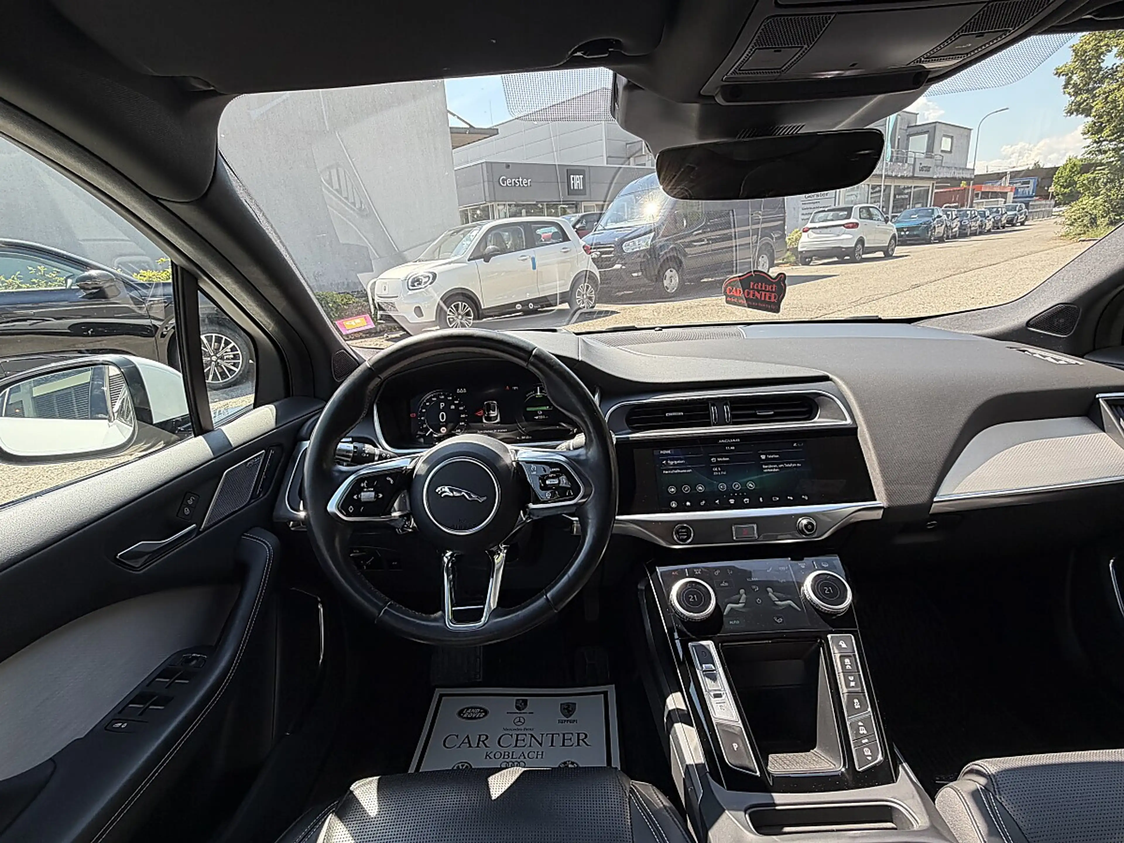 Jaguar I-Pace HSE EV400 AWD — photo 13