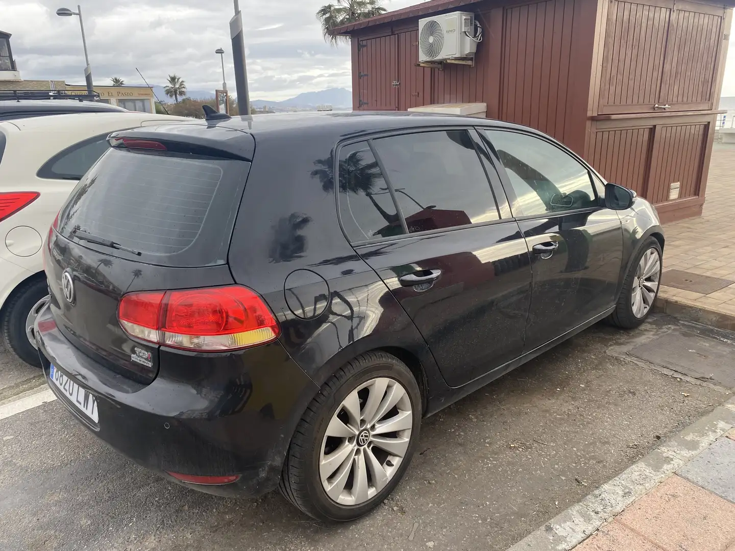 Volkswagen Golf 1.6TDI CR Bluemotion 105 - 1
