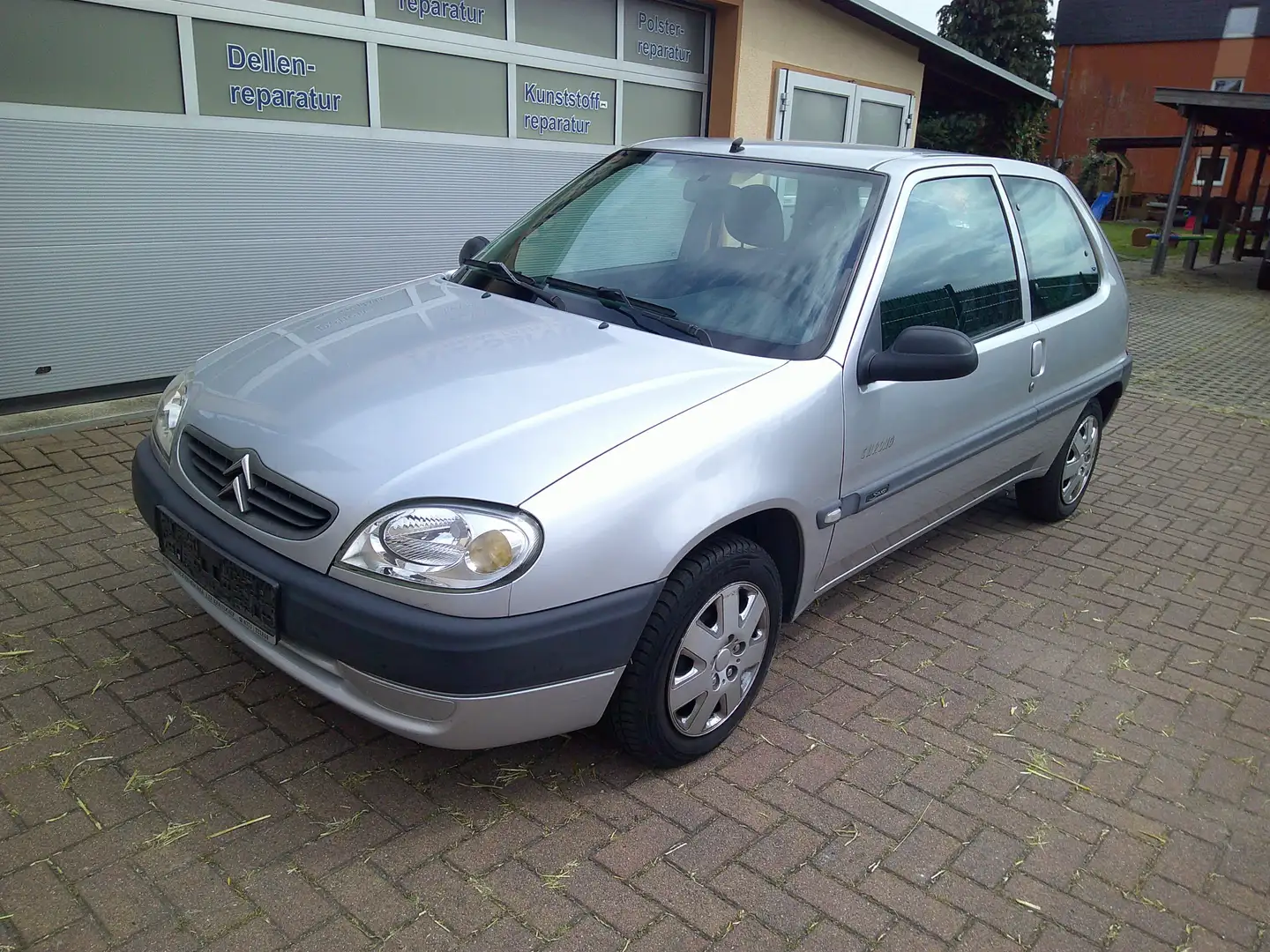 Citroen SAXO 1.1 SX TÜV Neu Nur 67665 Kilometer Silber - 2