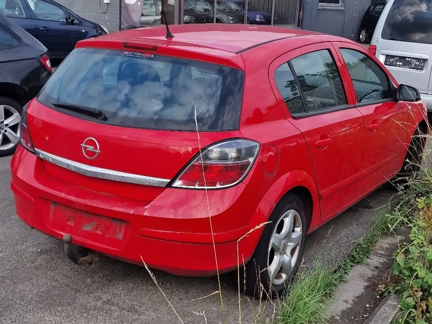 Opel Astra 1.9 CDTi Cosmo Rouge - 2