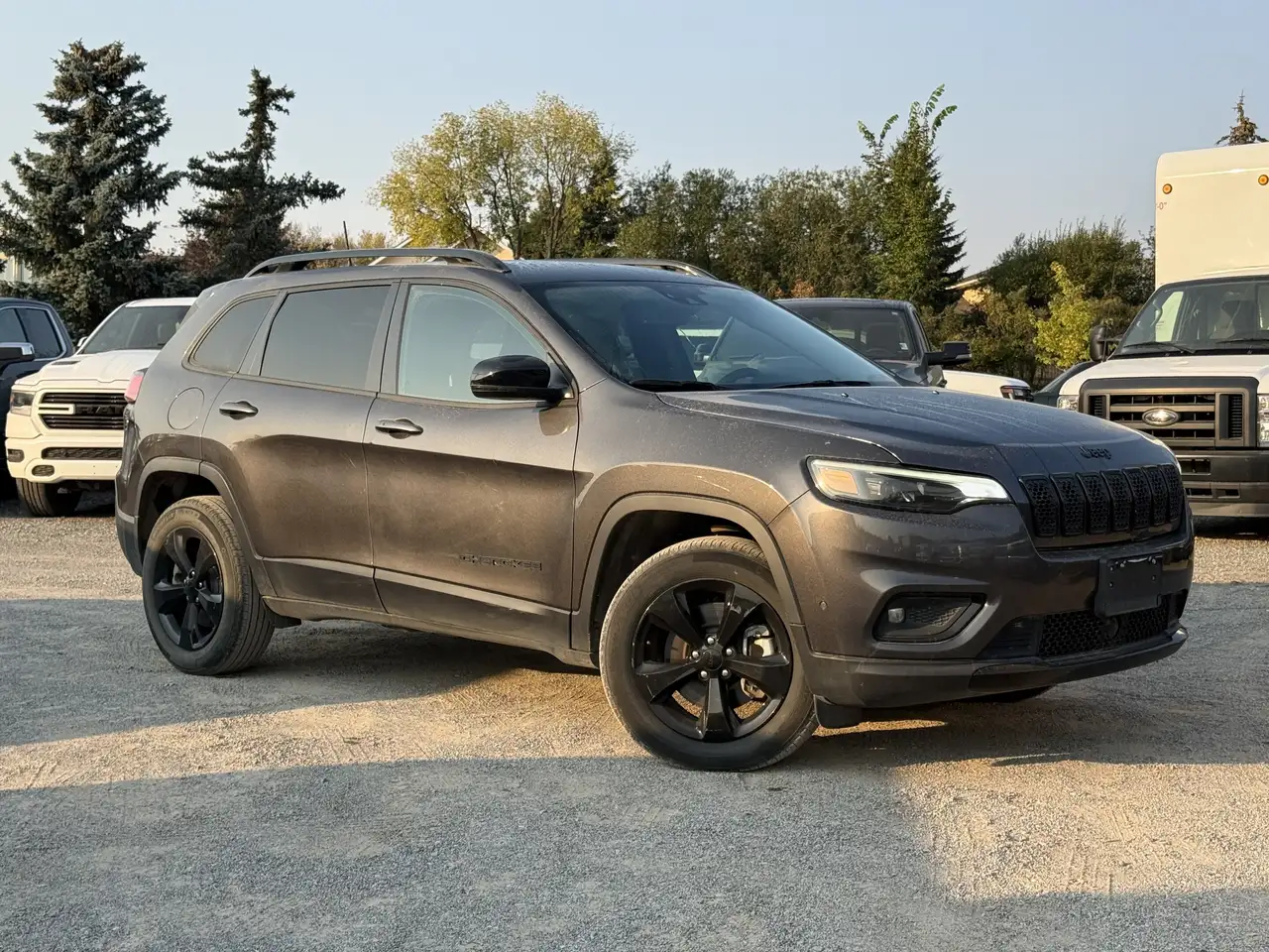 Jeep Cherokee снимка Jeep Cherokee