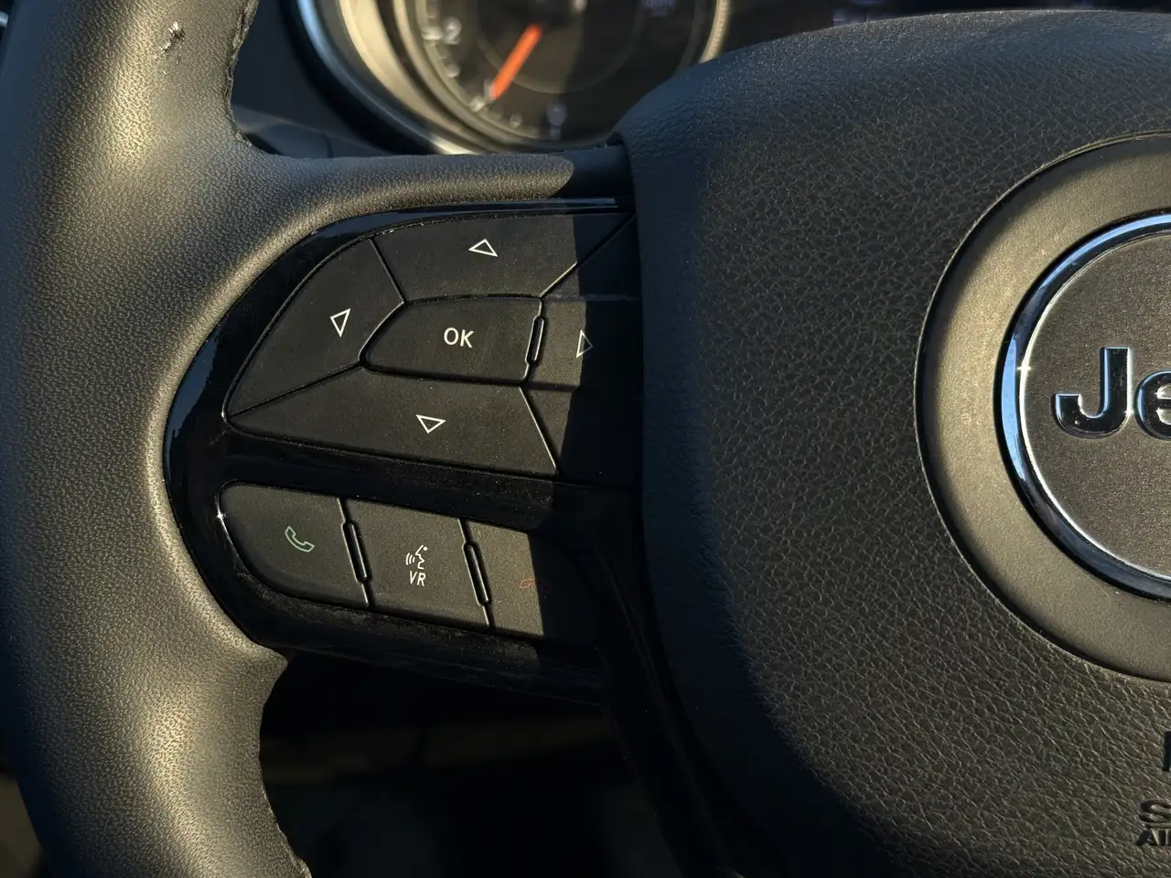 Jeep Cherokee снимка Jeep Cherokee
