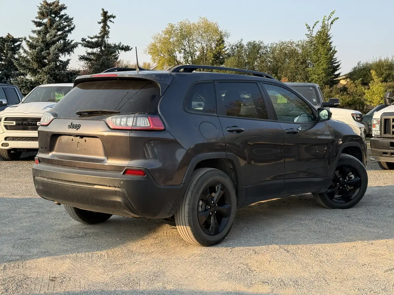 Jeep Cherokee снимка Jeep Cherokee