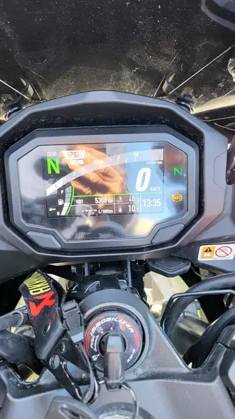 Kawasaki Ninja 1000SX - foto 2