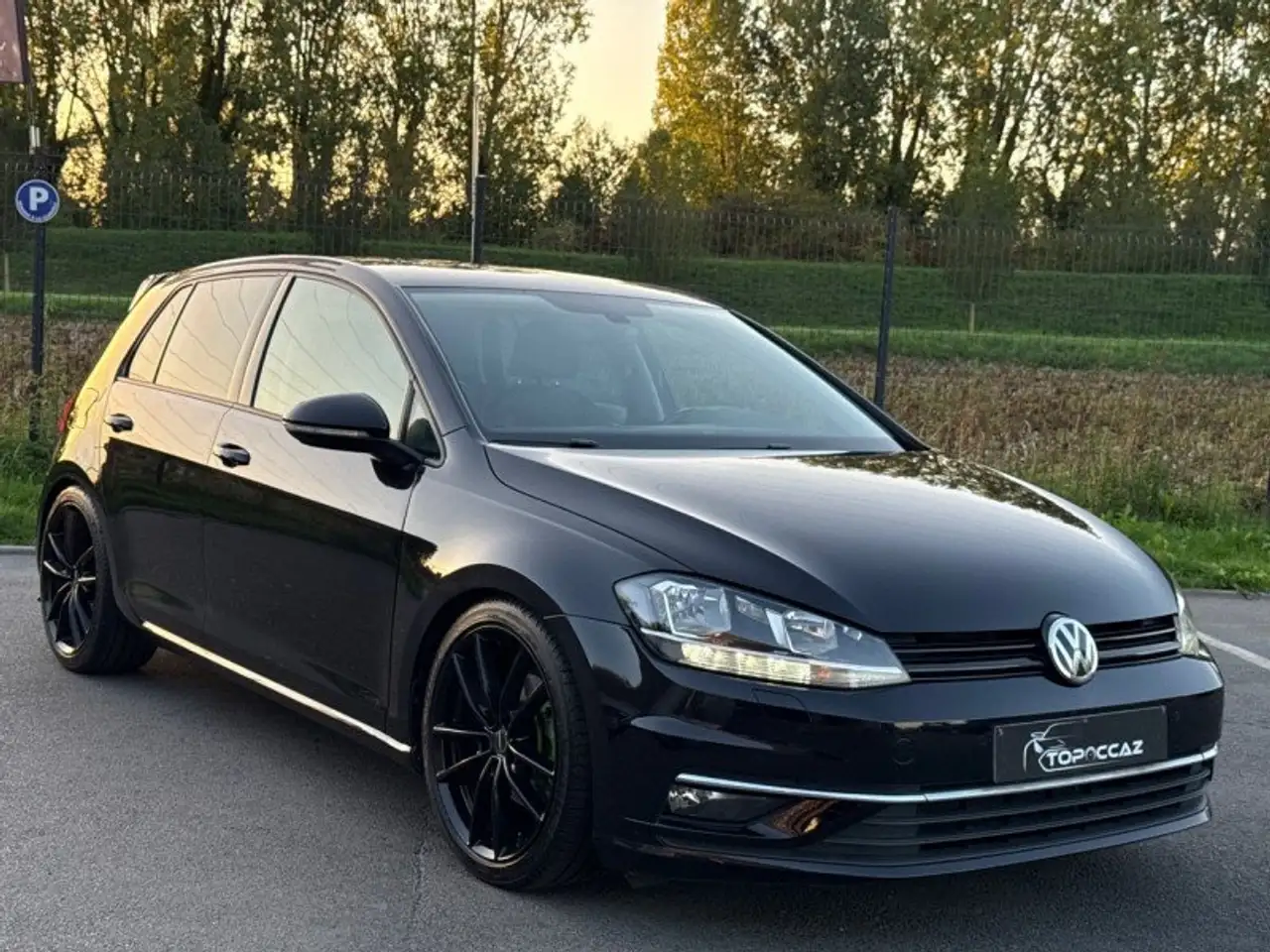 Volkswagen Golf Standard Model — photo 2