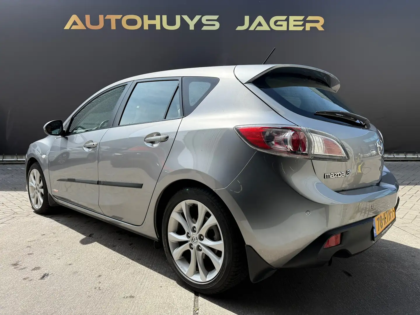 Mazda 3 1.6 GT-M Line Gris - 2