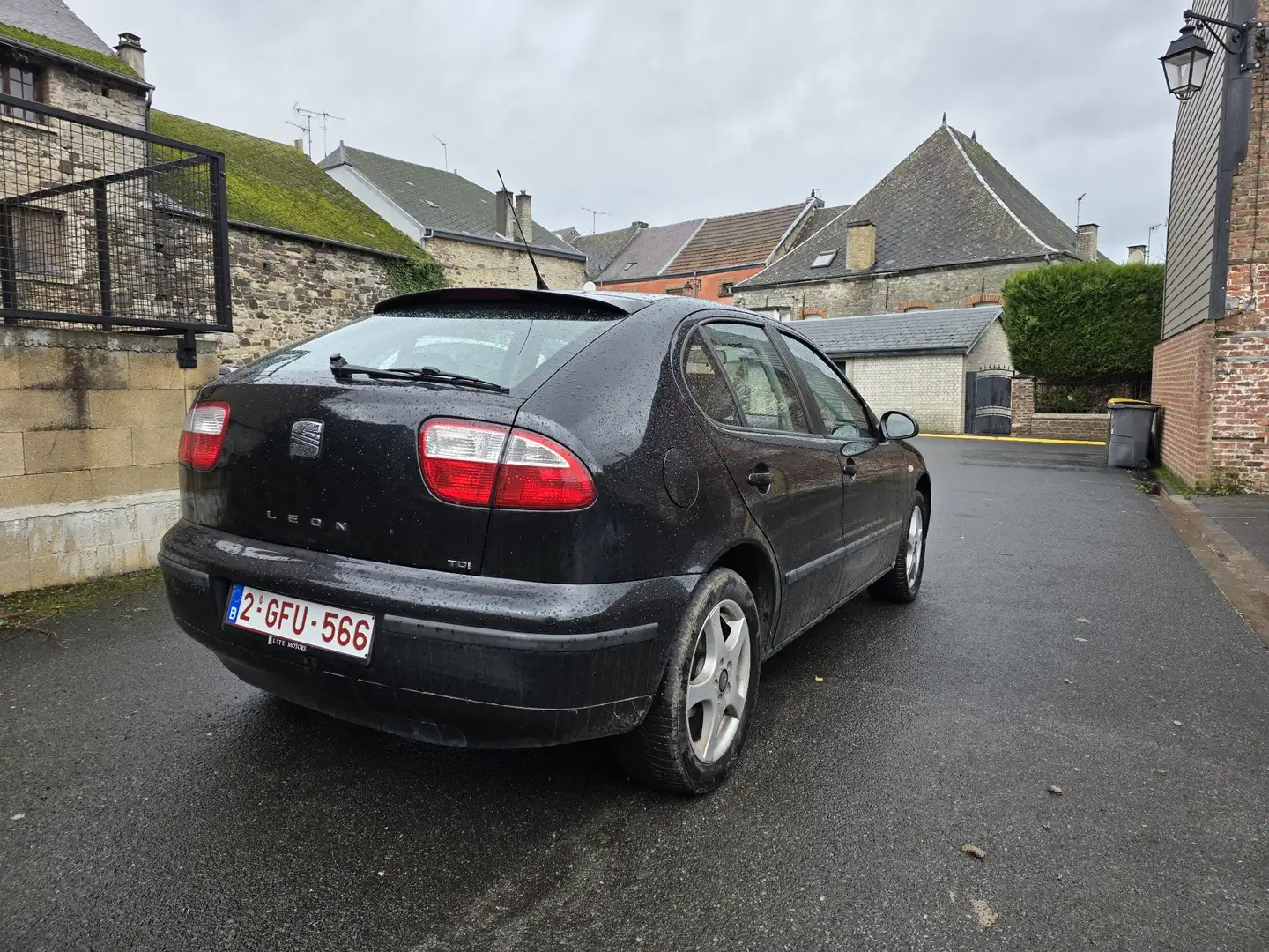 SEAT Leon 1.9 TDI Stylance - 2