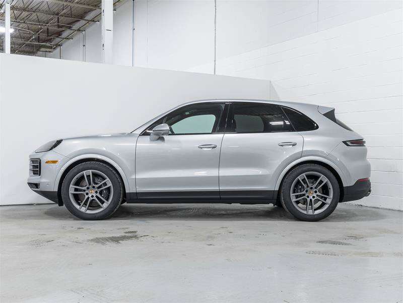 2026 Porsche Cayenne AWD — photo 1