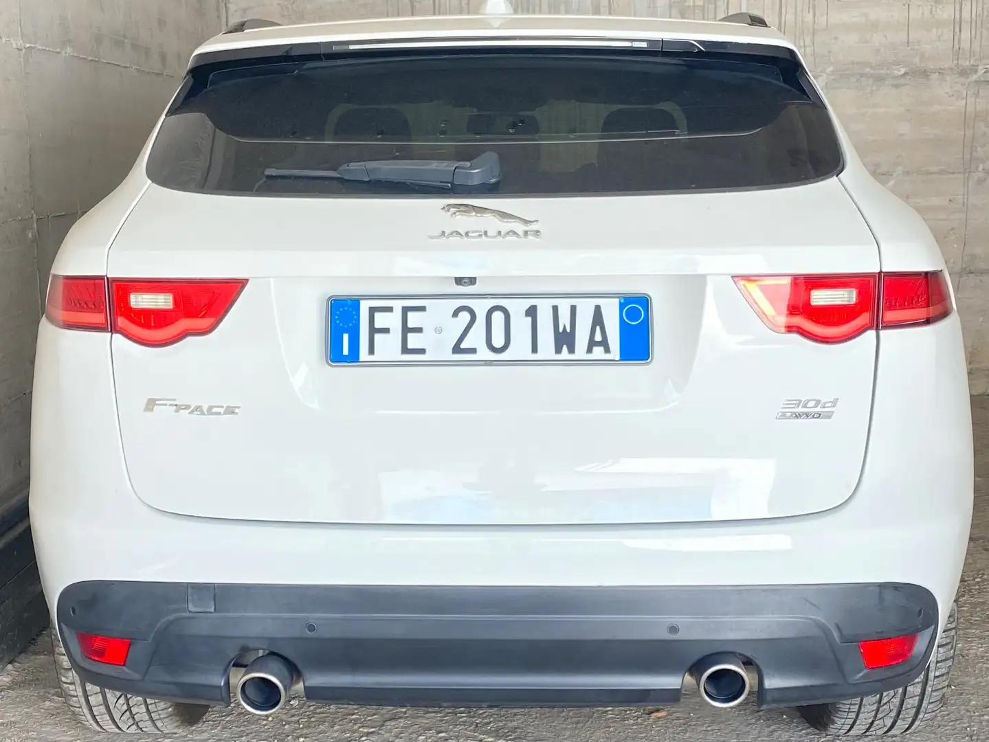 Jaguar F-Pace Sport Bianco - 2